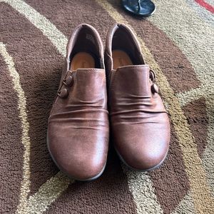 Baretraps shoes size 8